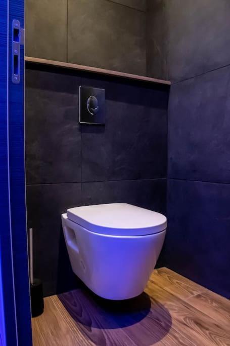 Ferienwohnung Blue Night - Jacuzzi - Bord De Seine Corbeil-Essonnes Exterior foto